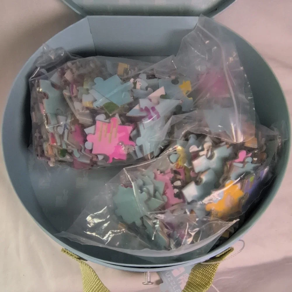 World Map‎ Preschool Puzzle Round Carry Case with Handle